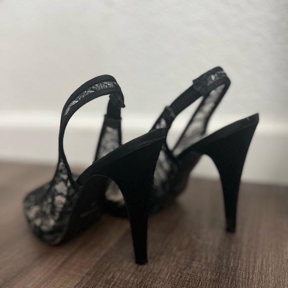 Nine West Lace Peep toe Slingback heels size 7M - Picture 2 of 4